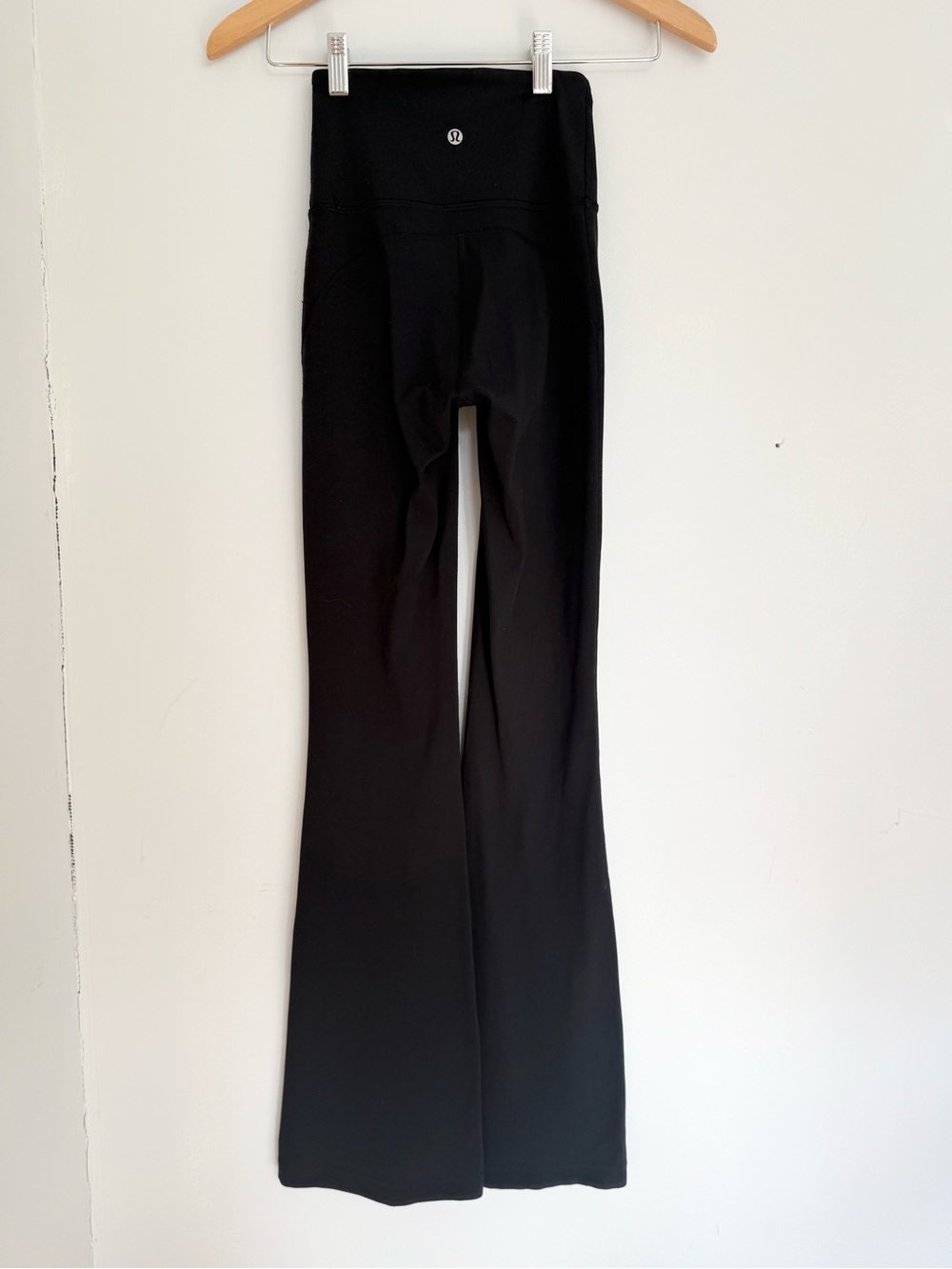 Lululemon Groove Super-High-Rise Flared Pant | Size 0 - Picture 8 of 12